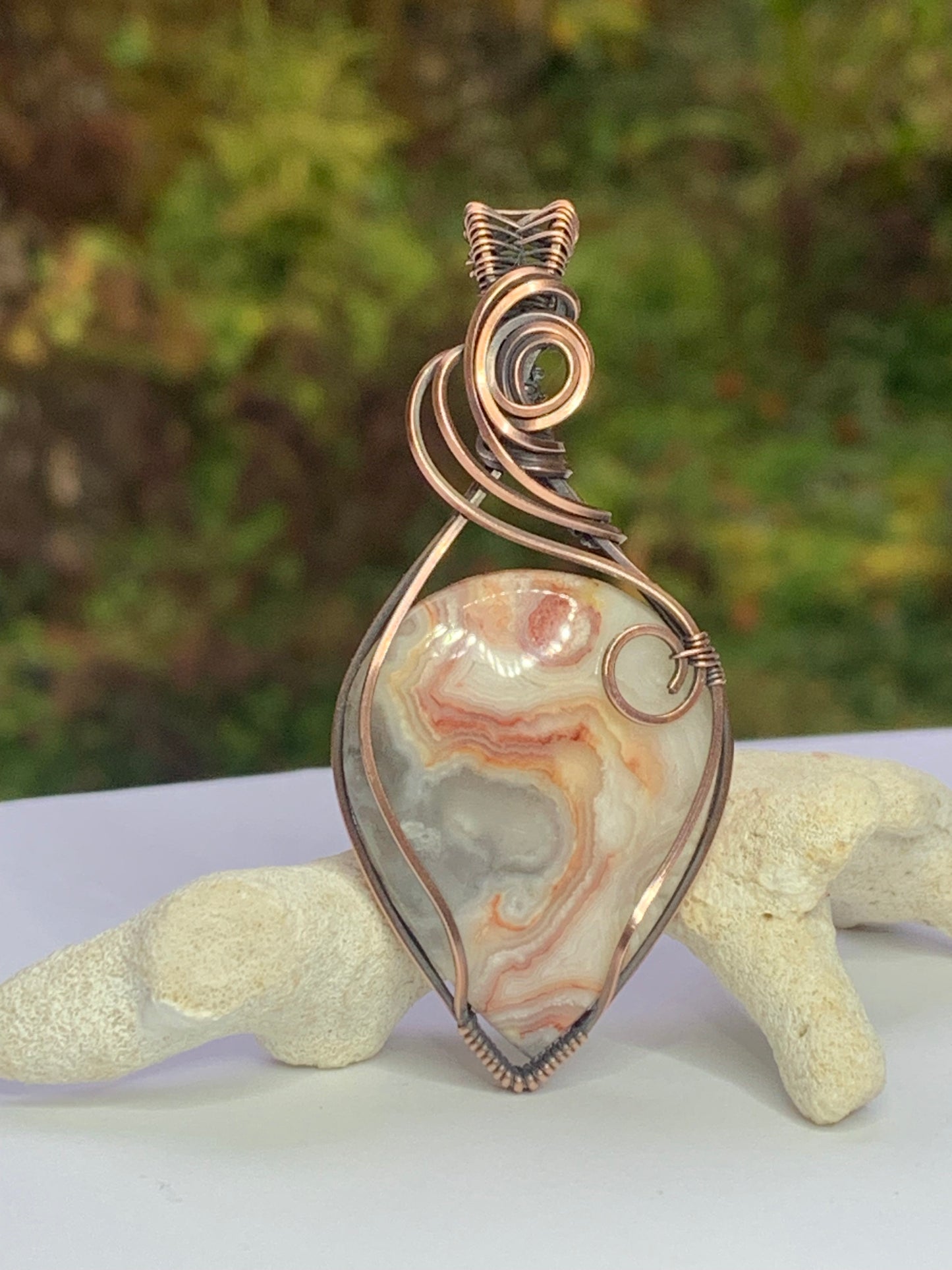 Crazy Lace Agate pendant